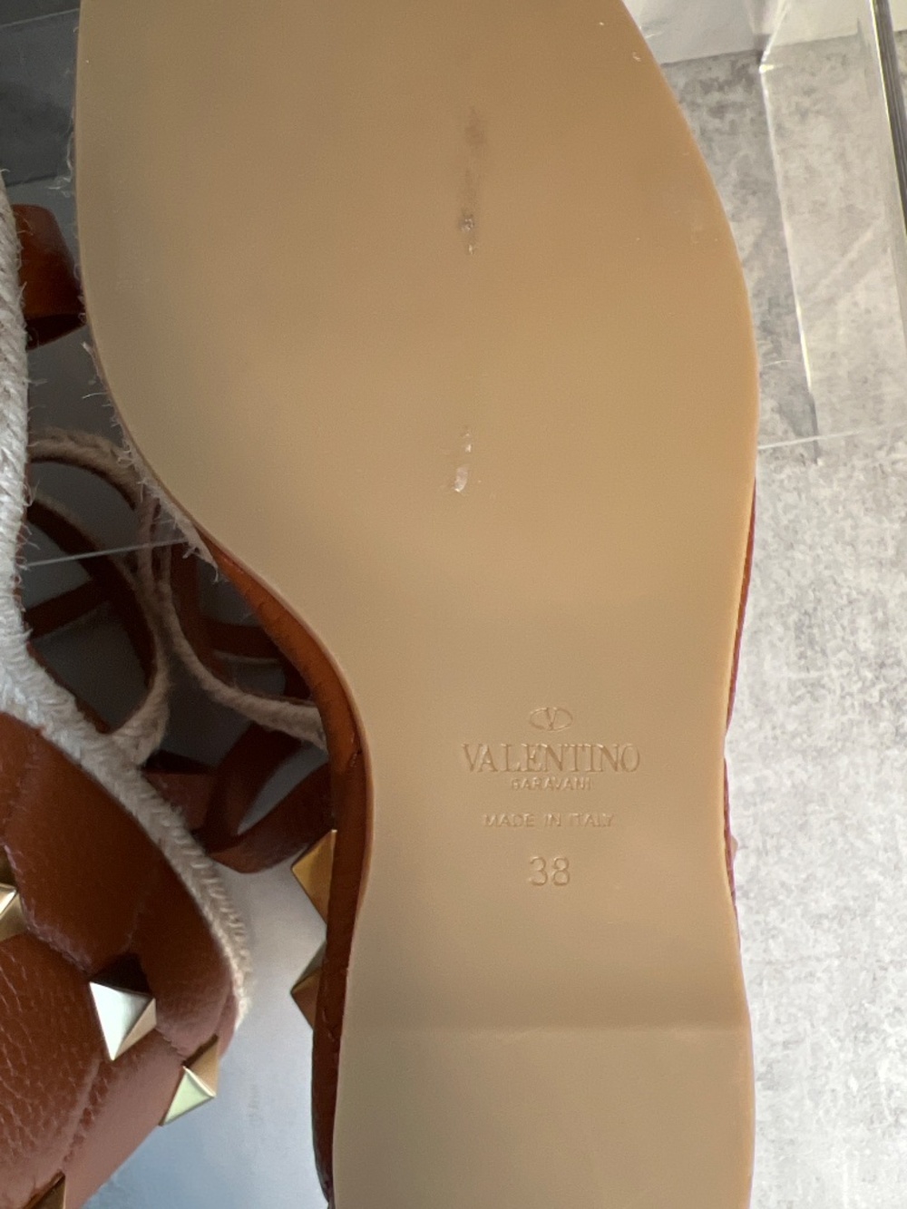 Valentino Garavani Roman Stud Espadrille Wedge Sandals in Size 38 - Picture 5 of 8